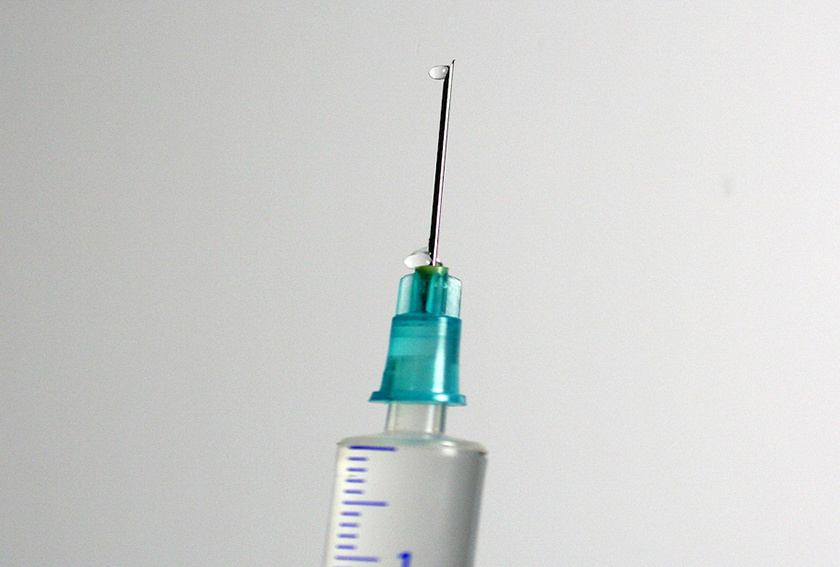 Eczanelerde enjeksiyon yapılması yasal mıdır?