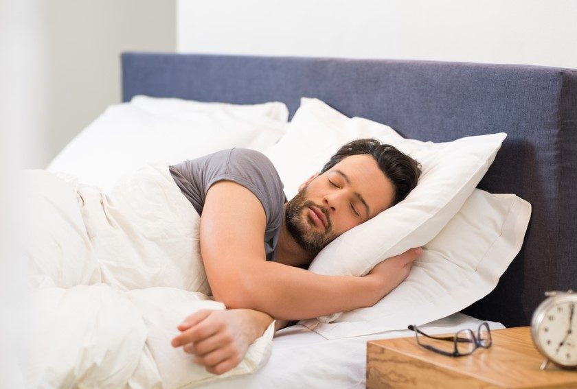 Hangi yöne doğru uyumalı sağ tarafa mı sol tarafa mı yatmak daha sağlıklı?