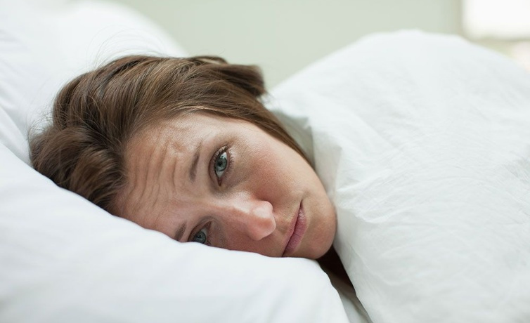 Sabahları neden şiş suratla uyanırız?